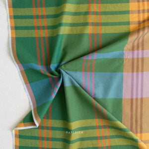 MAY Lumiere - Academia