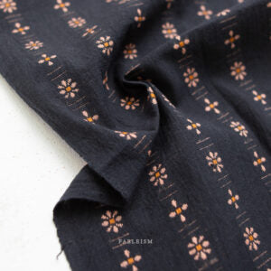Forest Forage Daisies - Black