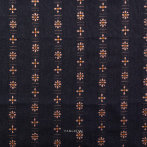 Forest Forage Daisies - Black